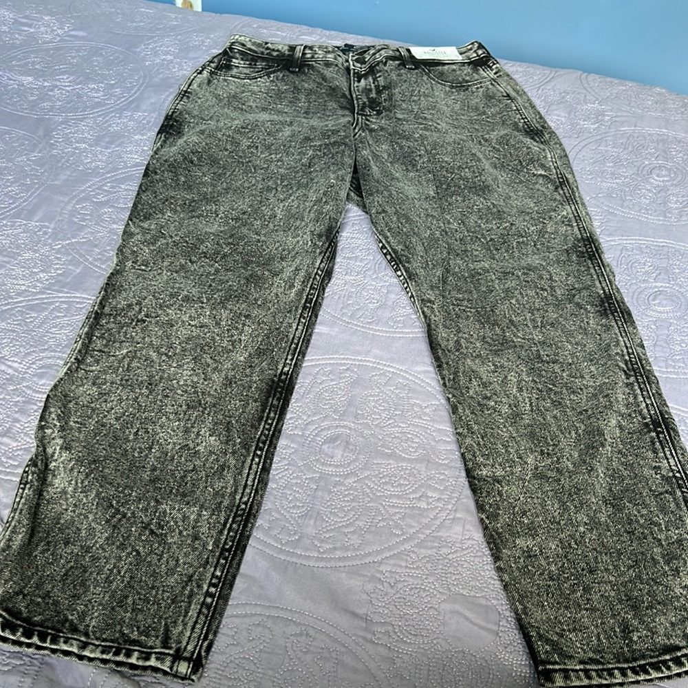 Hollister mom Jean